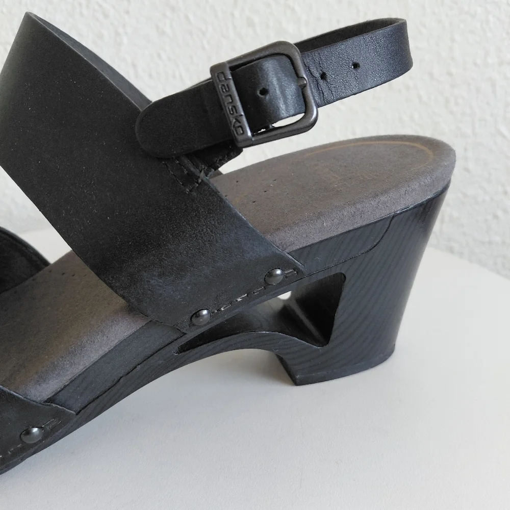 SOLD SOLD SOLD  Black Mary Jane Ankle Strap THEA Clogs - Picture 2 of 14
